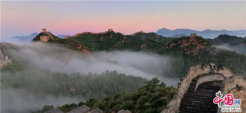 金山岭长城七夕献礼：云海组成的浪漫回忆